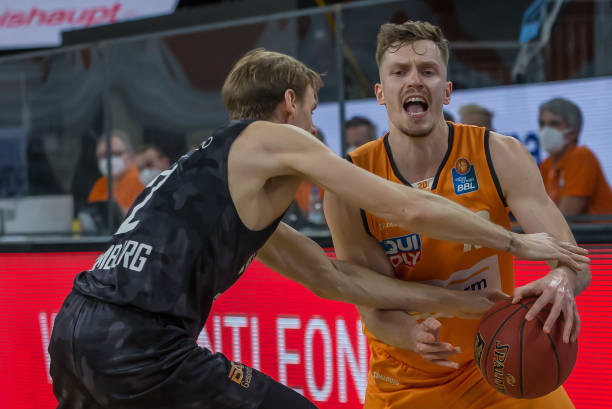 尤其在亚洲 尤其在亚洲