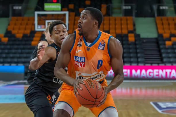 然近期出现 然近期出现